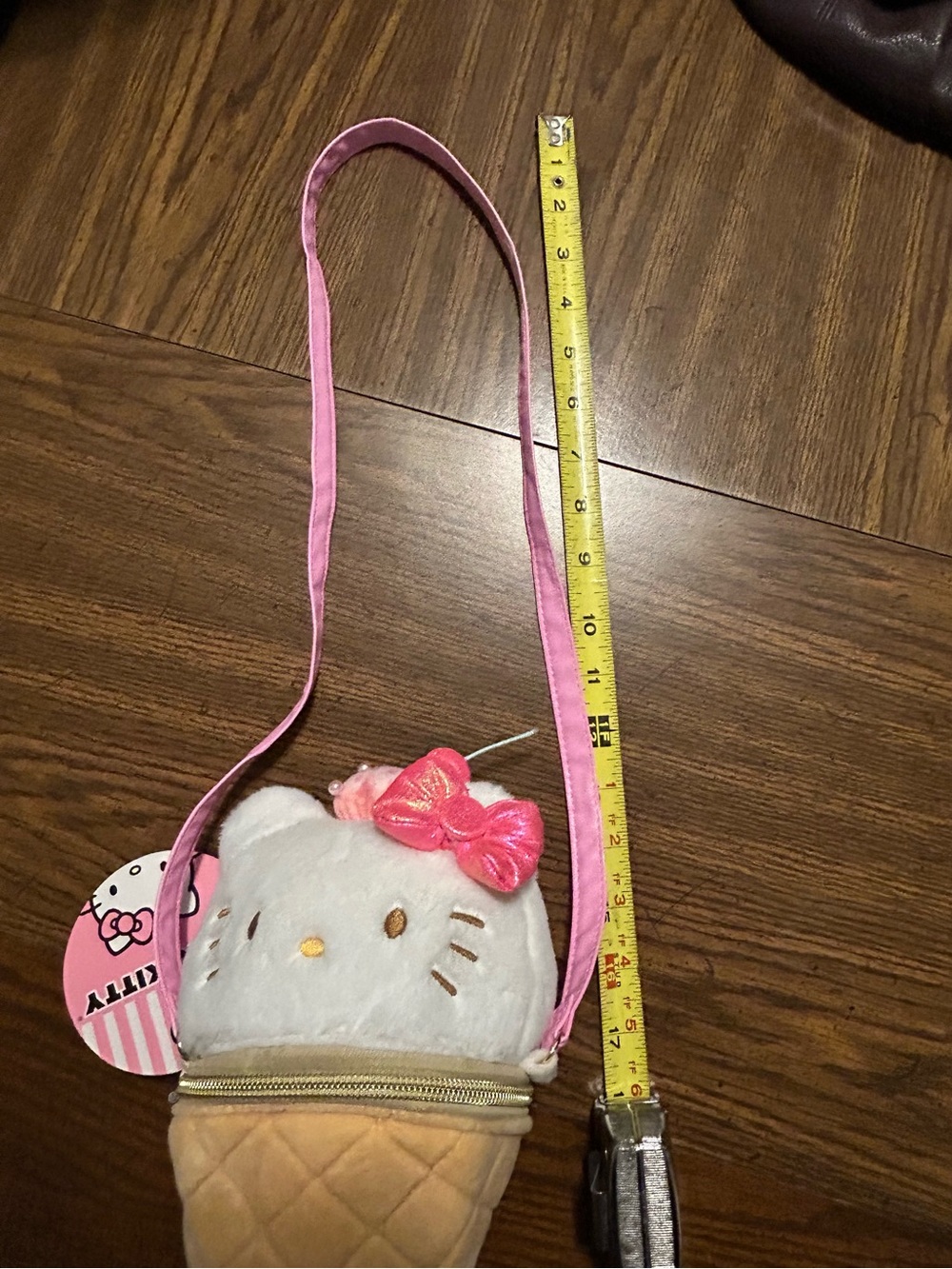 Hello Kitty White & Pink Ice Cream Cone Crossbody Bag - Picture 4 of 5